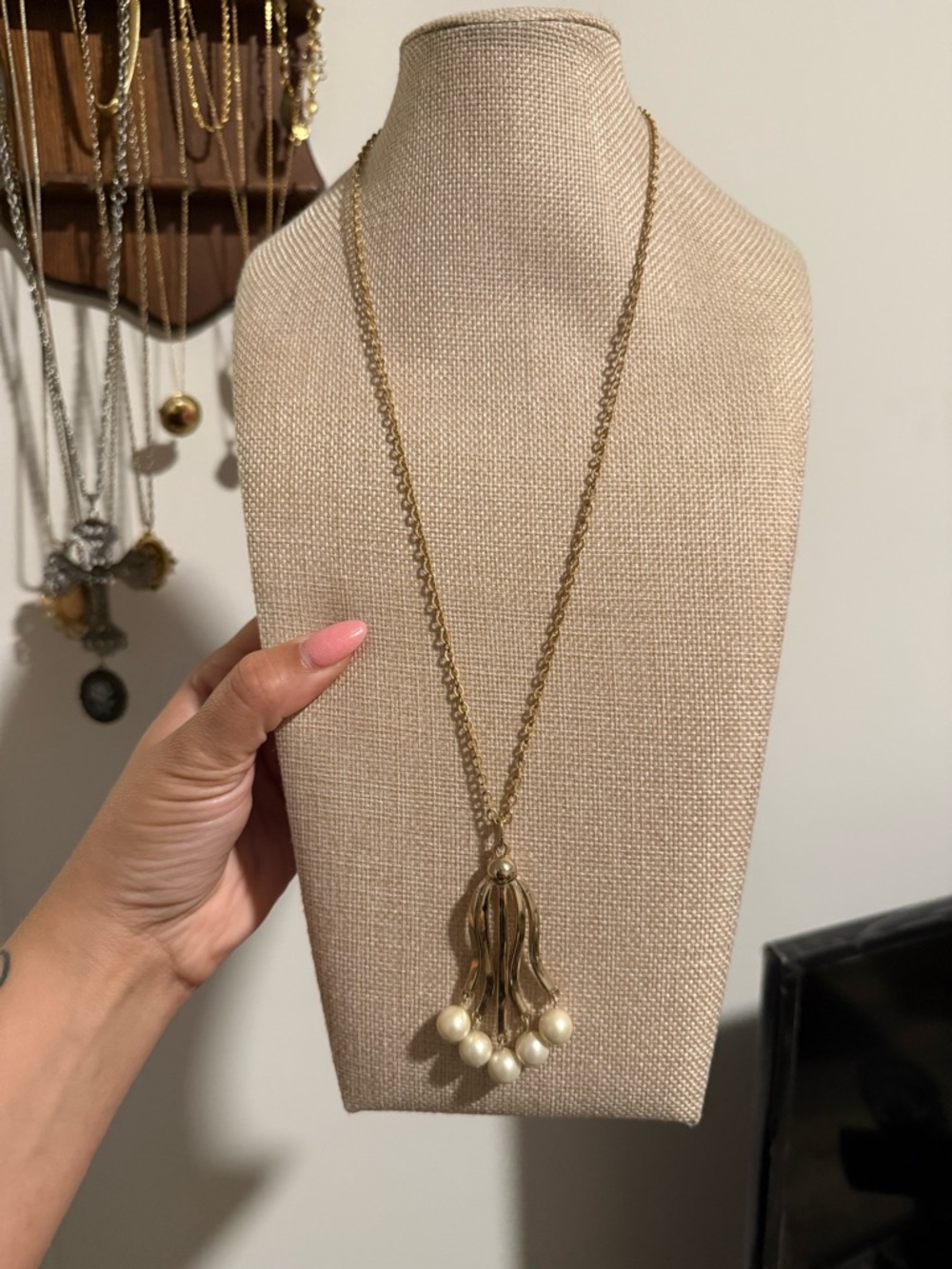 SARAH COVENTRY | Gold Pendant Necklace